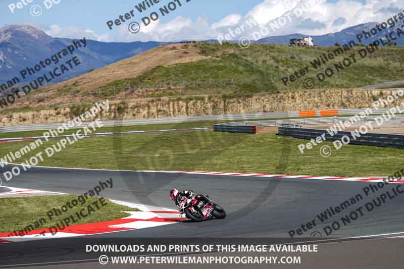 cadwell no limits trackday;cadwell park;cadwell park photographs;cadwell trackday photographs;enduro digital images;event digital images;eventdigitalimages;navarra;no limits trackdays;peter wileman photography;racing digital images;trackday digital images;trackday photos